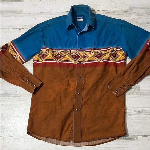 Vintage Wrangler Southwestern Navajo Pearl Snap Shirt